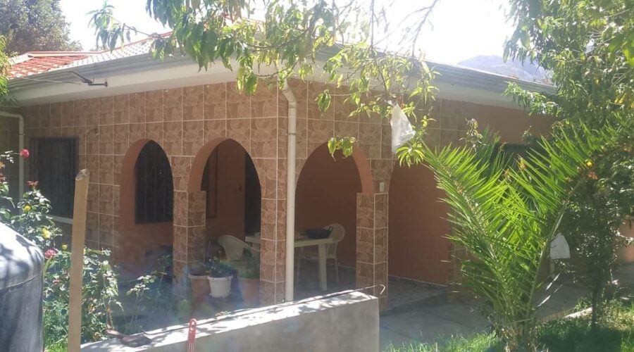 Casa de campo en venta – Mecapaca, El Palomar